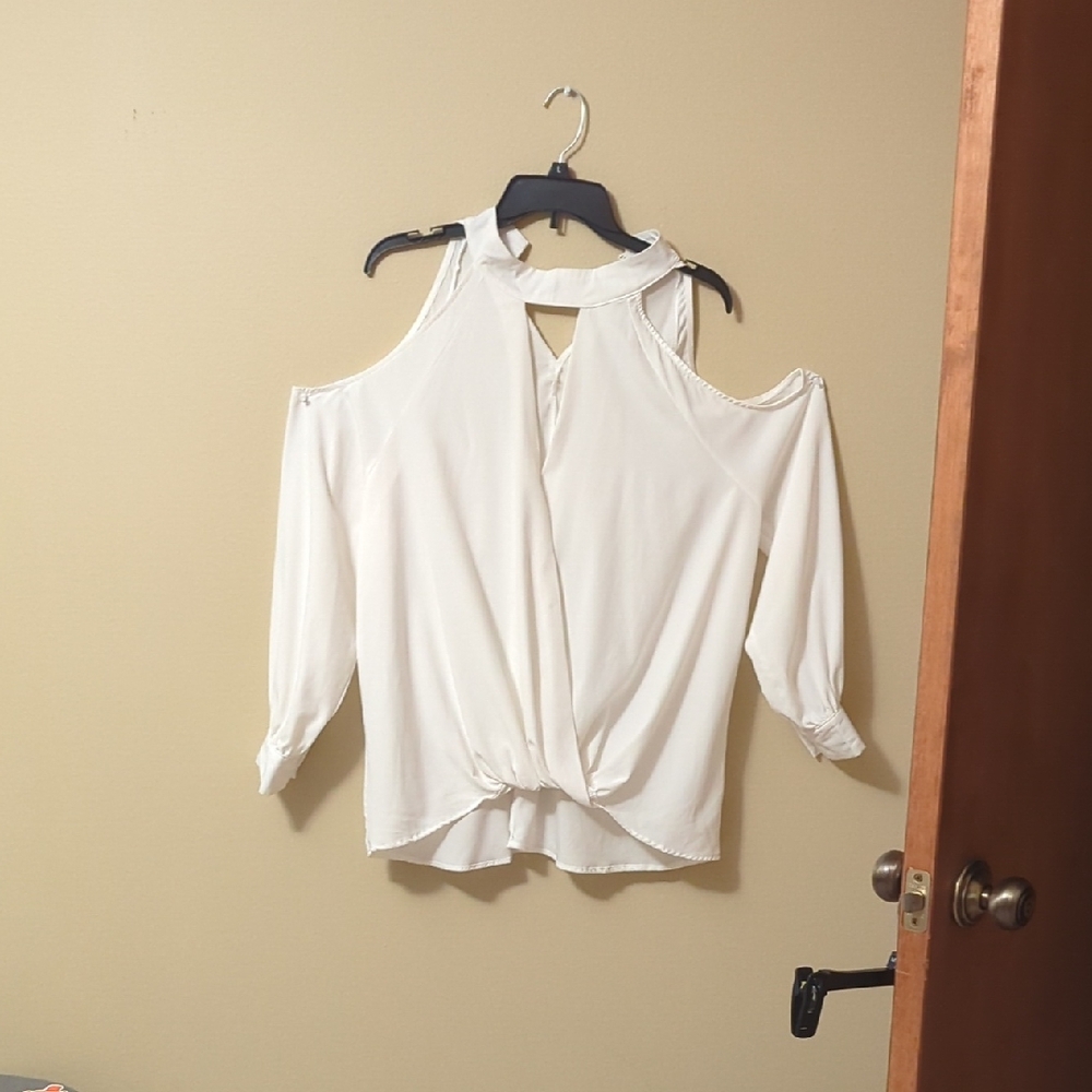 Elegant White Cold Shoulder Top